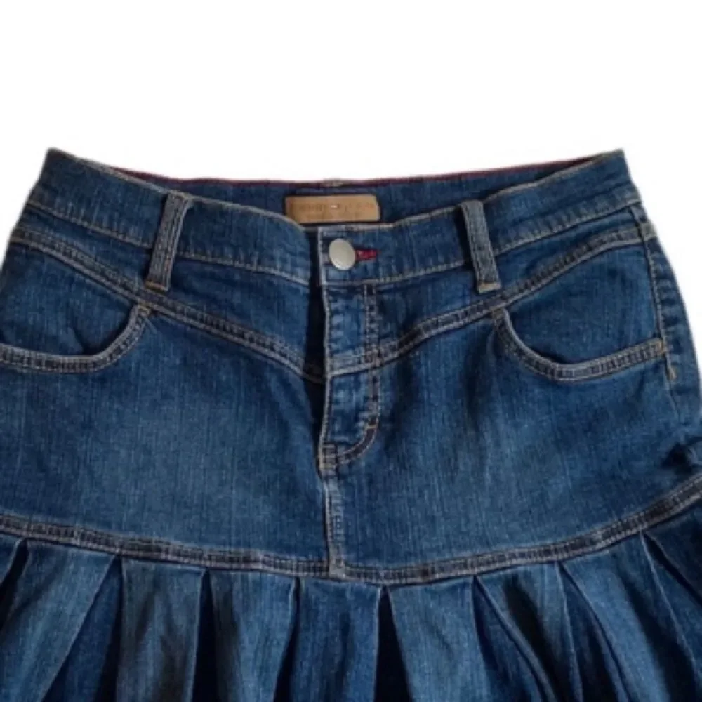 Tommy Hilfiger Denim Dark Wash Skirt Ruffle Unfinished Hem Distressed Large 13